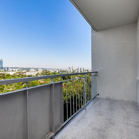 Apartamento Pokoje Gdańsk Zaspa - Pilotów 20b, 800m SKM-Zaspa, odległość do morza 3km Exterior foto