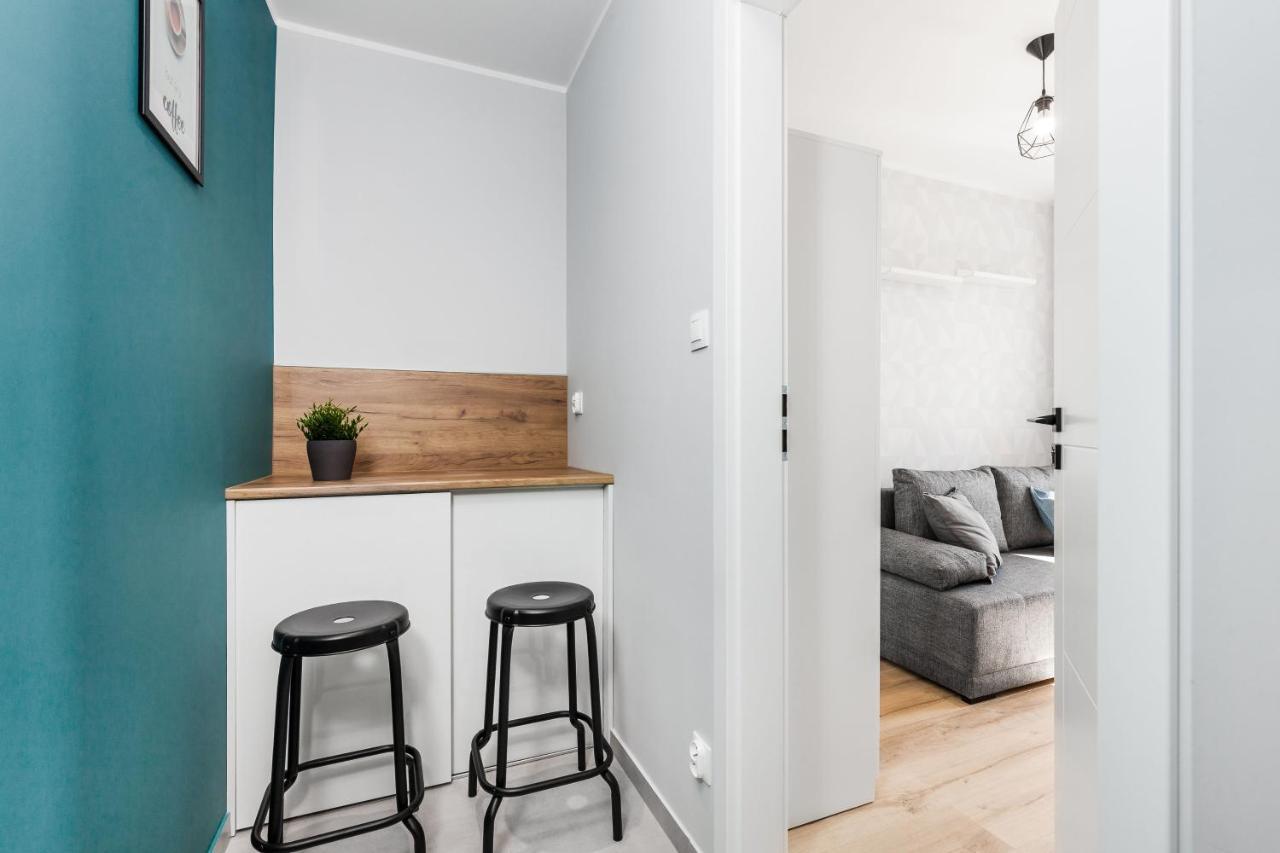 Apartamento Pokoje Gdańsk Zaspa - Pilotów 20b, 800m SKM-Zaspa, odległość do morza 3km Exterior foto