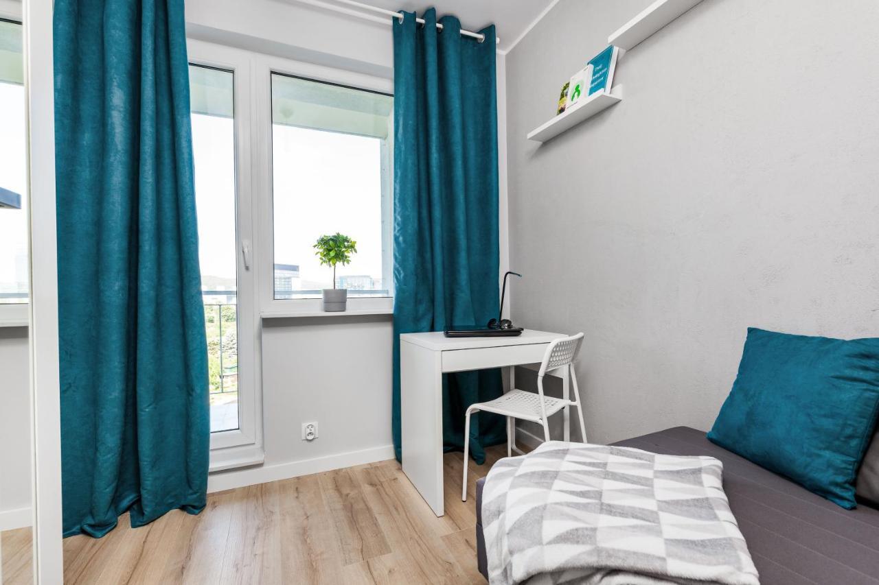 Apartamento Pokoje Gdańsk Zaspa - Pilotów 20b, 800m SKM-Zaspa, odległość do morza 3km Exterior foto