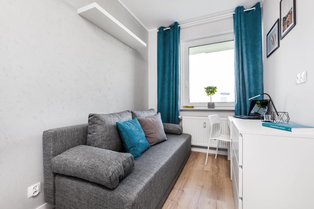 Apartamento Pokoje Gdańsk Zaspa - Pilotów 20b, 800m SKM-Zaspa, odległość do morza 3km Exterior foto