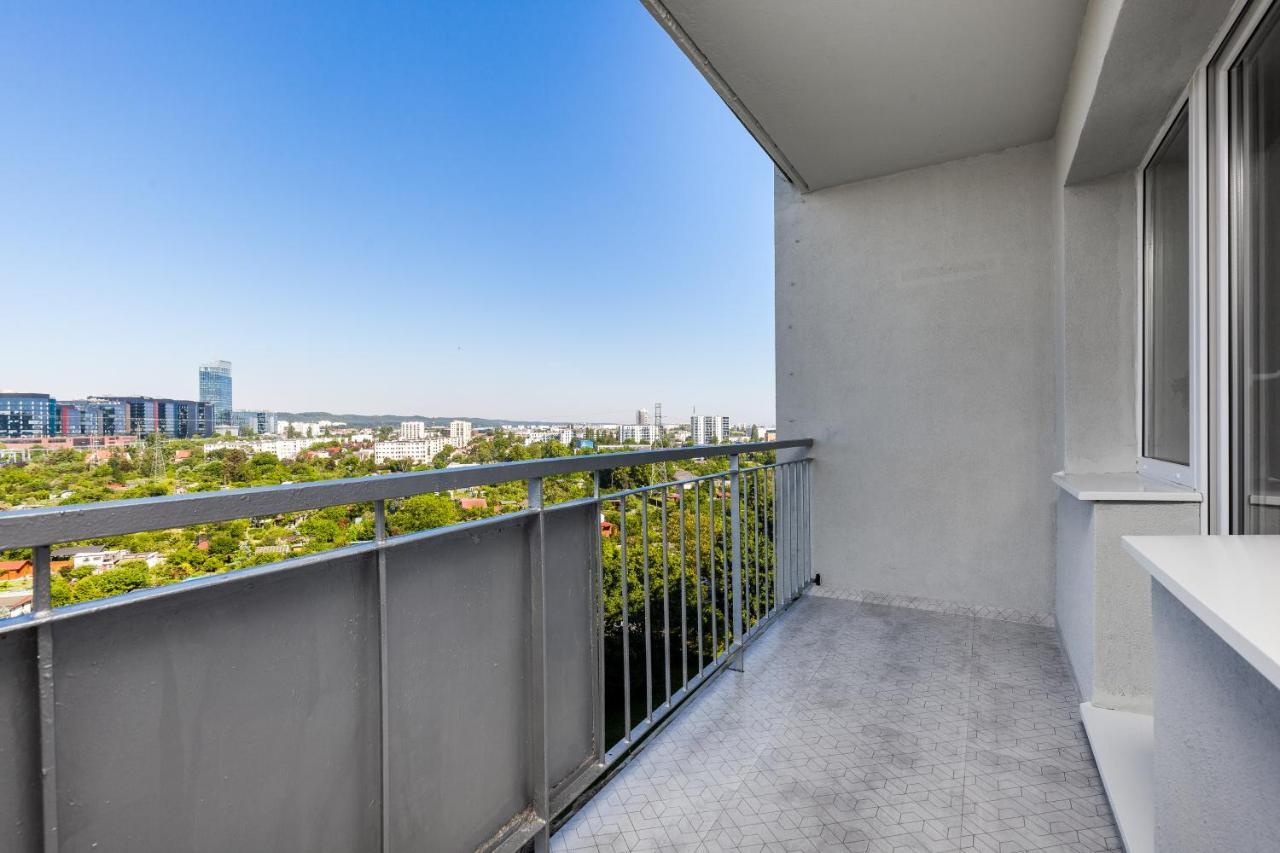 Apartamento Pokoje Gdańsk Zaspa - Pilotów 20b, 800m SKM-Zaspa, odległość do morza 3km Exterior foto